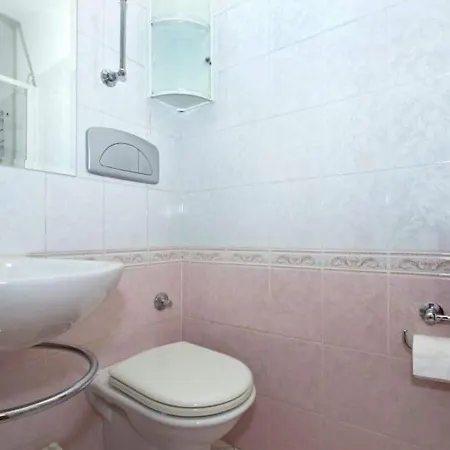 Apartment Spacious Three-bedroom With Balconies